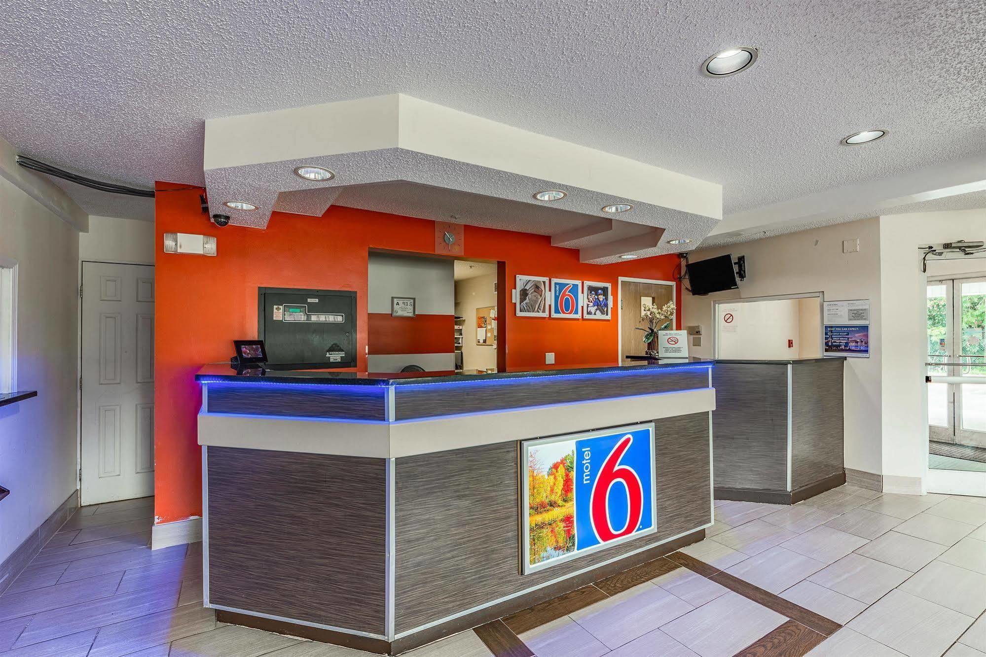 Motel 6-Charlotte, Nc - University Exterior photo