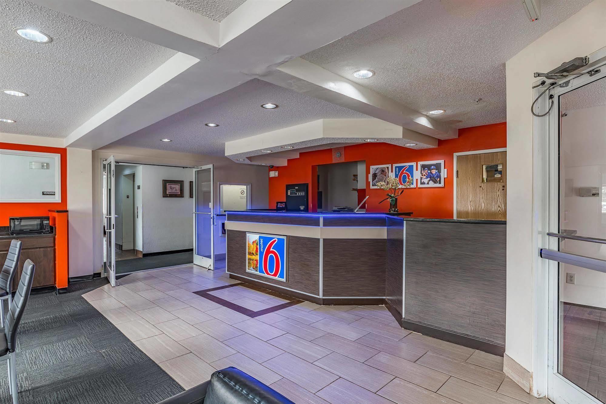 Motel 6-Charlotte, Nc - University Exterior photo