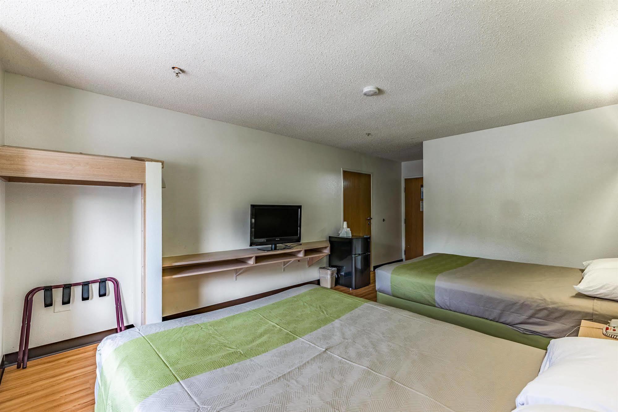 Motel 6-Charlotte, Nc - University Exterior photo